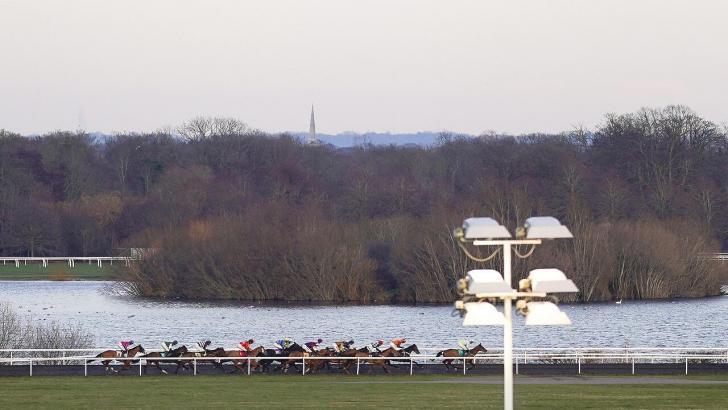 https://betting.betfair.com/horse-racing/Betfair%20Kempton%20AW.jpg